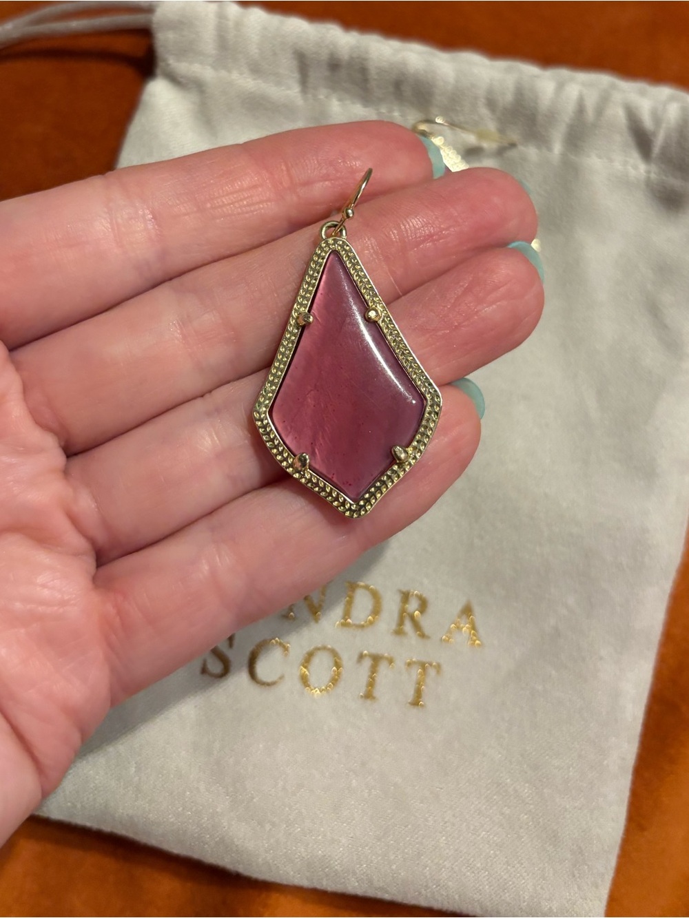 Kendra Scott Rosy Pink *Retired Style* Drop Earrings - Picture 3 of 4